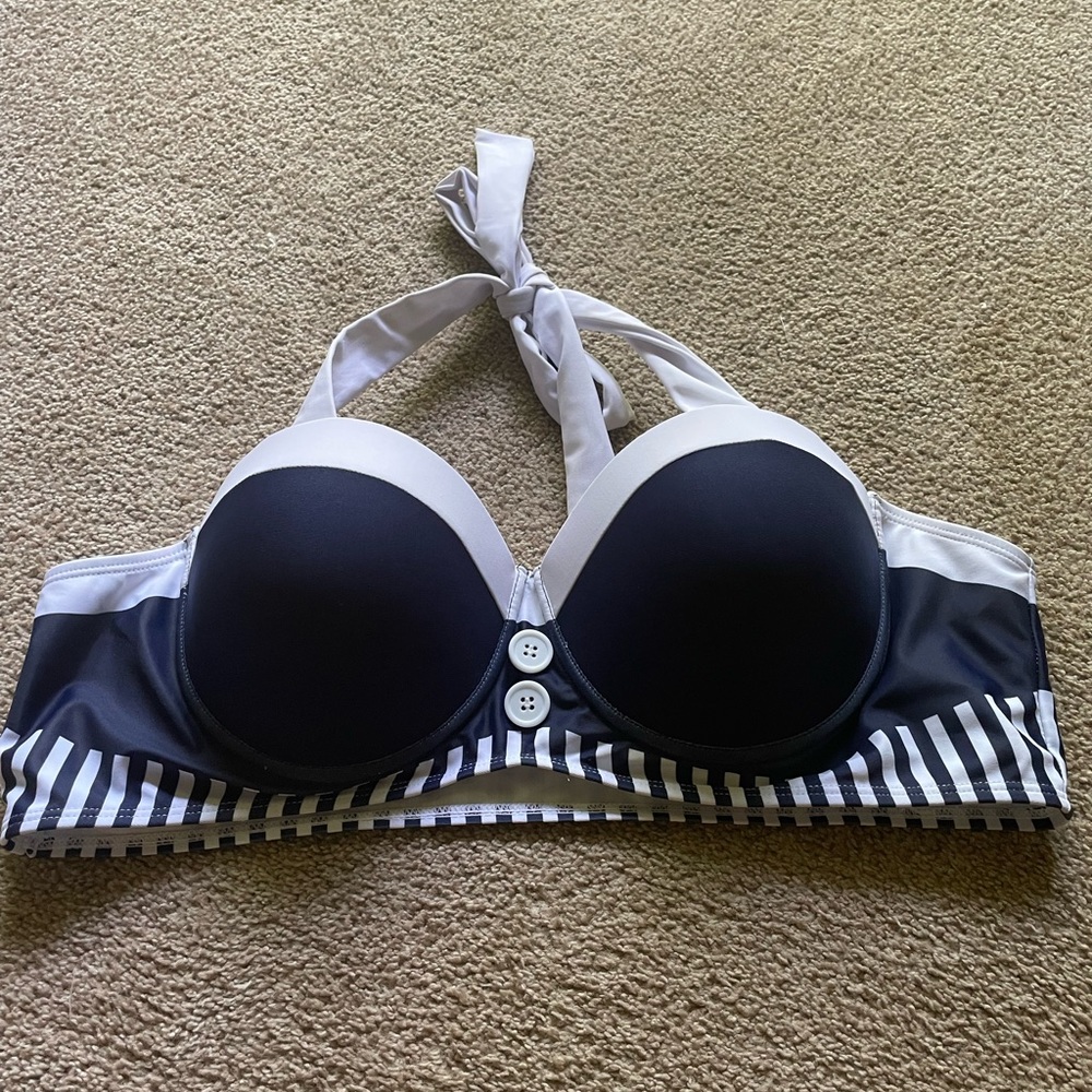 Swim top - Picture 1 of 3